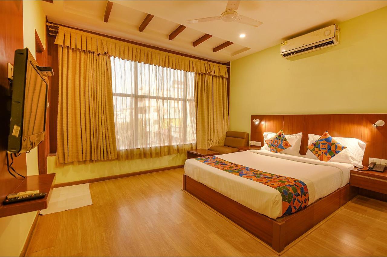 Fabhotel The Btm Palace - Btm Layout Nr Gopalan Innovation Mall Bangalore Extérieur photo
