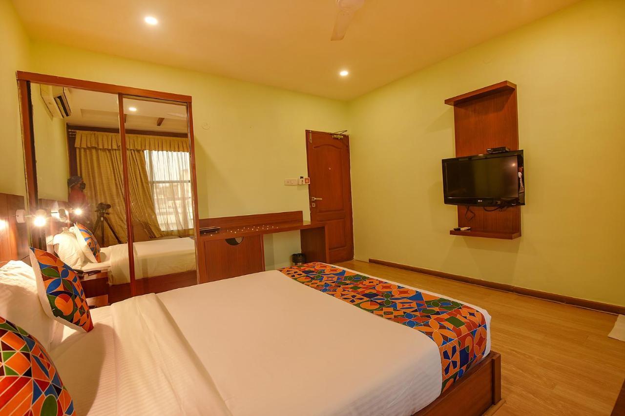 Fabhotel The Btm Palace - Btm Layout Nr Gopalan Innovation Mall Bangalore Extérieur photo