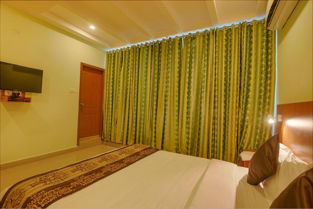 Fabhotel The Btm Palace - Btm Layout Nr Gopalan Innovation Mall Bangalore Extérieur photo
